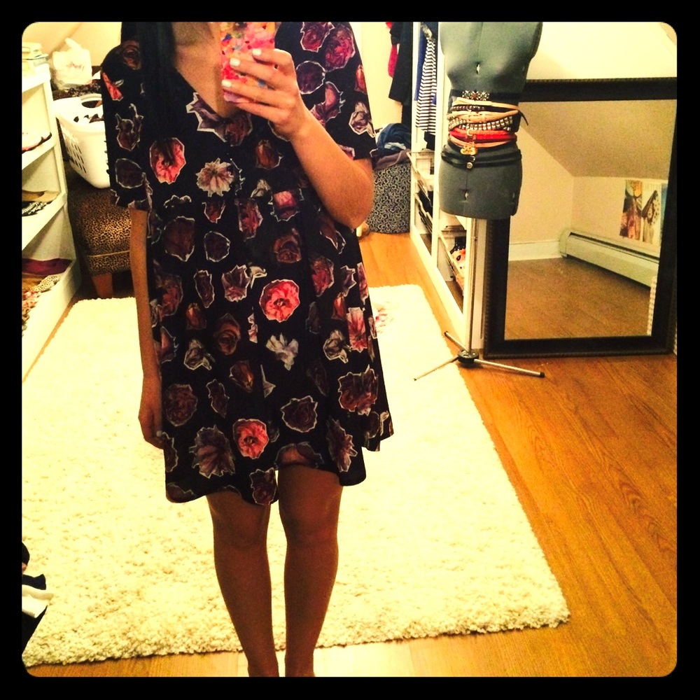 Motel year round floral babydoll dress size xs